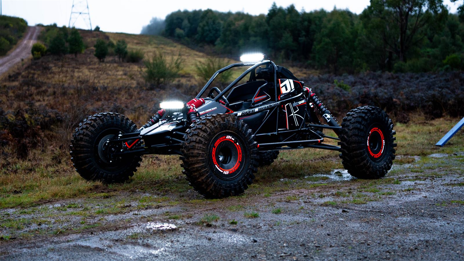 The Hyper Racer D1 on a forest trail