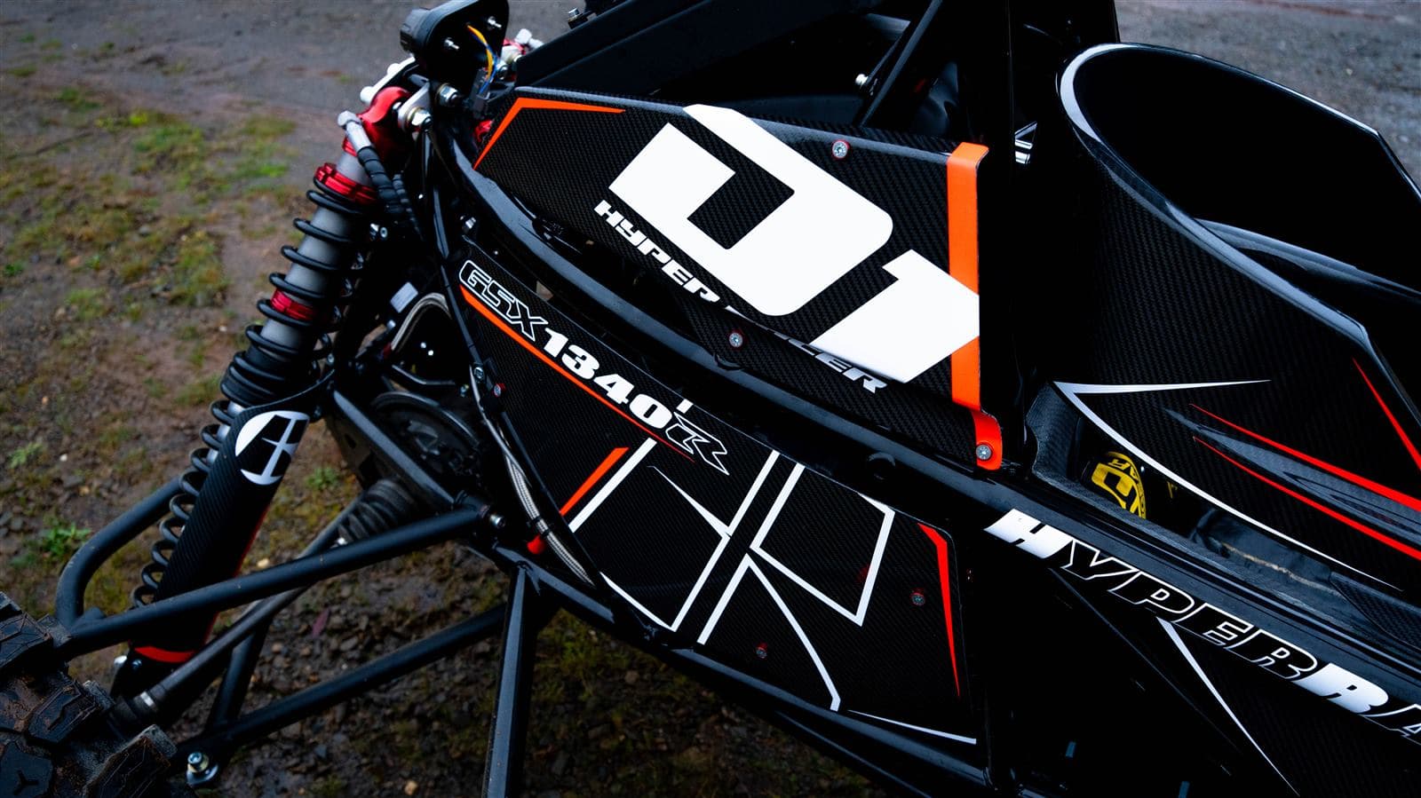 Hyper Racer D1 GSX1340R engine-side bodywork
